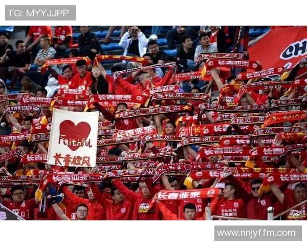 吉林卫视亚泰足球明星盛典精彩回顾与球迷互动活动全记录