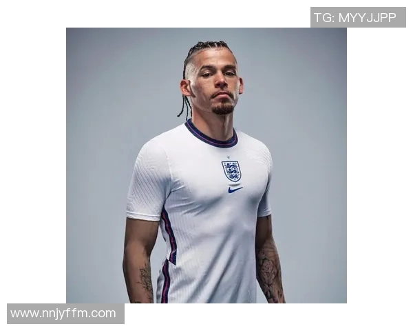 足球明星头像女纹身艺术展现个性与魅力的完美结合