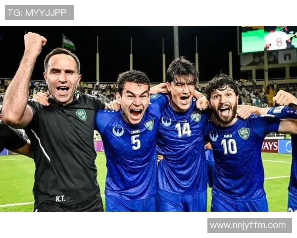 足球明星与教练之间的恩怨情仇揭示了职业生涯中的权力斗争与个人情感的复杂交织